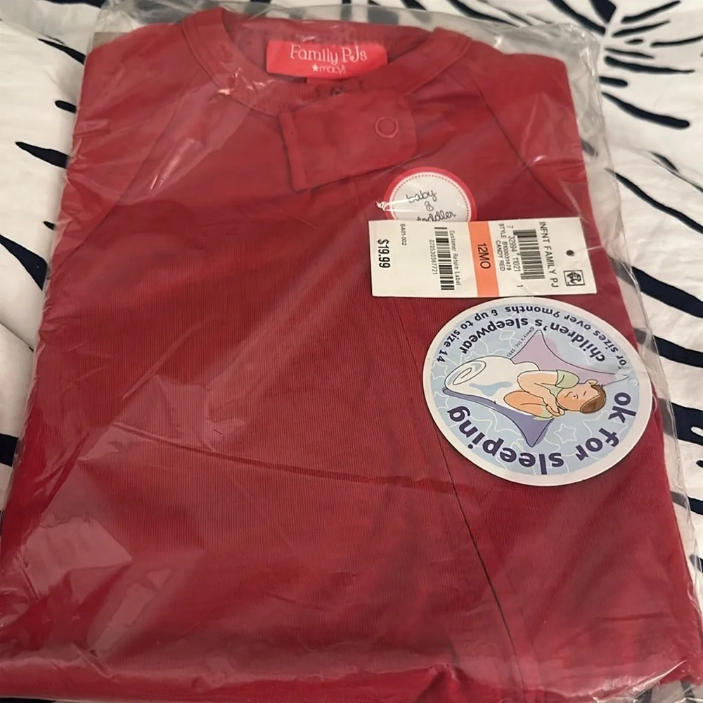 Family Pajamas Macy’s Unisex Baby Matching Footed Pajamas Candy Red New With Tag